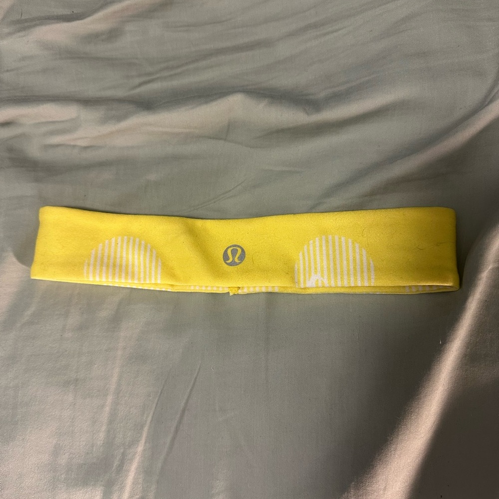 5/$35 Lululemon headband